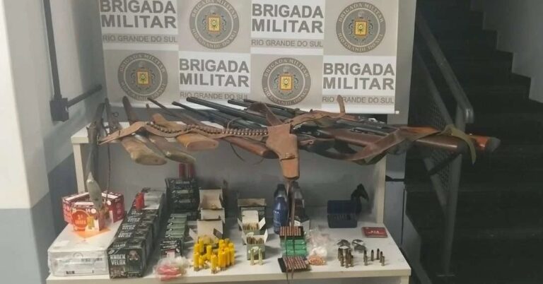 Homem é preso e tem nove armas apreendidas em Dois Irmãos