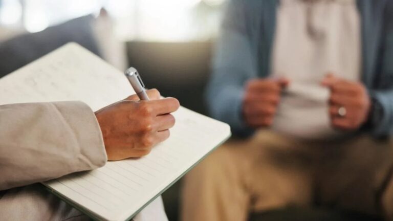 Estudo brasileiro usa marcador para prever gravidade da depressão