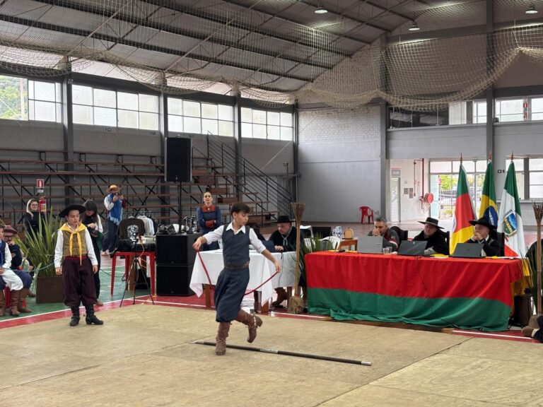 Festival Nacional de Chula reúne 80 competidores em Encantado
