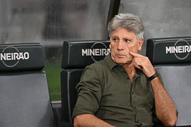 Grêmio anuncia retorno de Renato Gaúcho para afastar time do rebaixamento