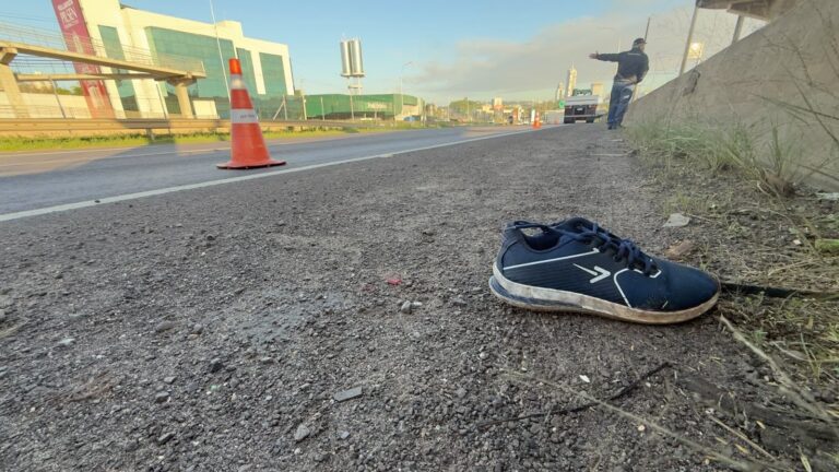 Pedestre é atropelado por caminhão e está em estado grave em Lajeado