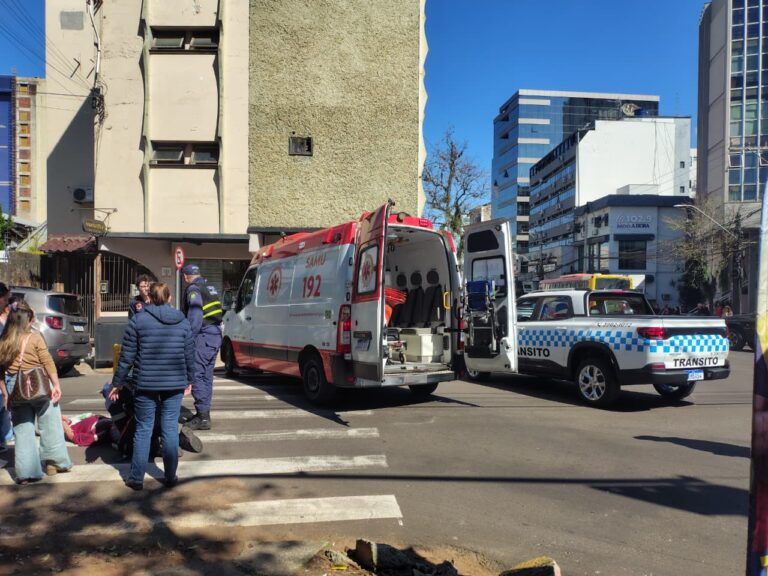 Idoso é atropelado na faixa de pedestres e fica ferido em Lajeado