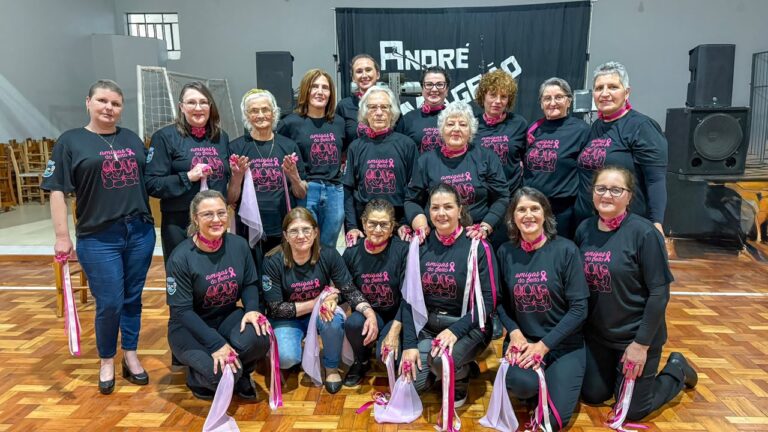 Grupo Amigas do Peito participa de jantar-beneficente em Relvado