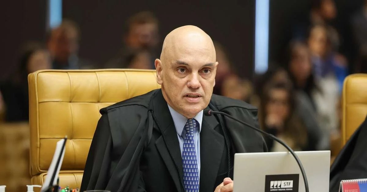 Ministro Alexandre de Moraes durante sessão no Supremo Tribunal Federal.